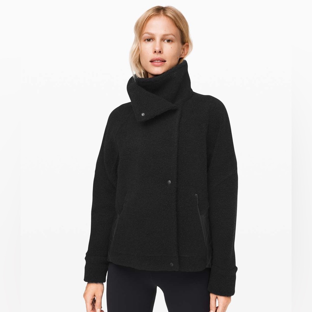 The Group Babaton Meadow Jacket Black